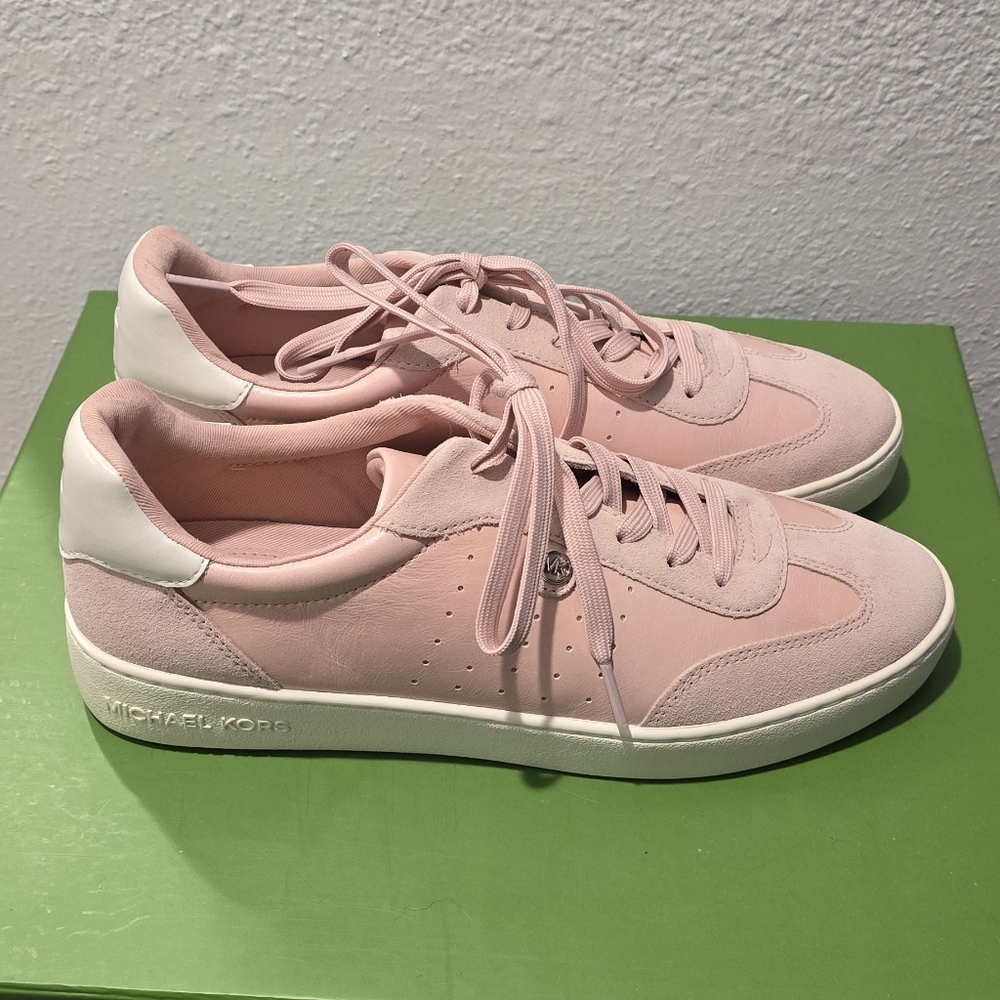 Michael Kors Women's Pink Sneakers✨️💎✨️